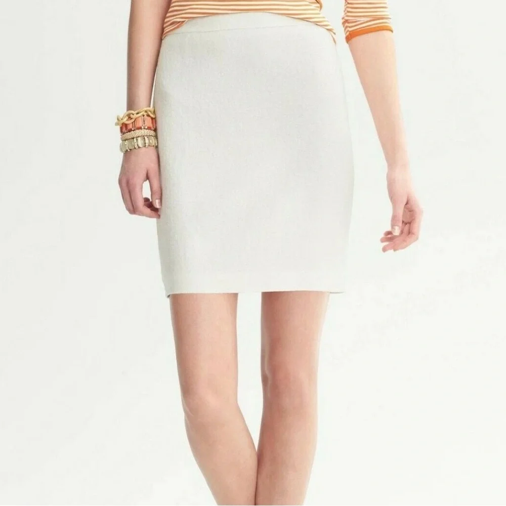 Banana Republic Cream Boucle Pencil Skirt - Picture 1 of 7